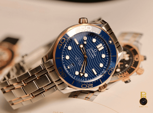 dong-ho-nam-omega-Seamaster-Diver-300M.png